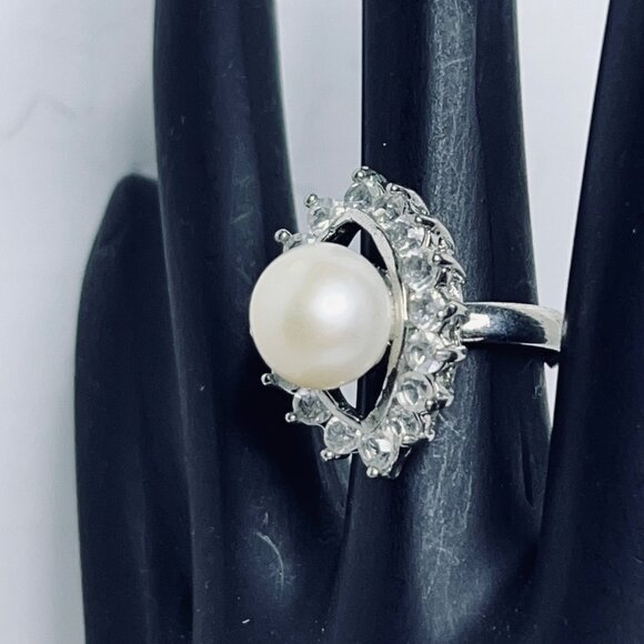 Silver Tone Statement Ring With Oval Pearl & Clear Rhinestones (R438-1-2) - Picture 4 of 7